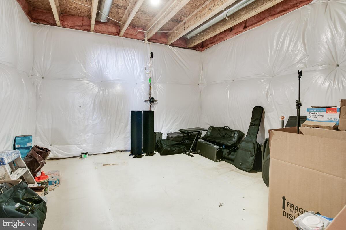 BRENTWOOD - Residential