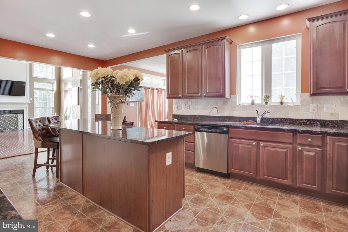 BRENTWOOD - Residential