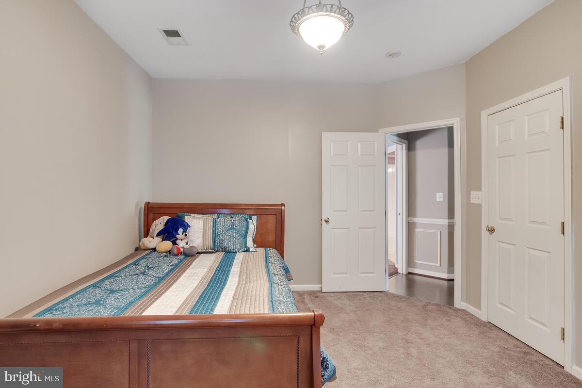 BRENTWOOD - Residential