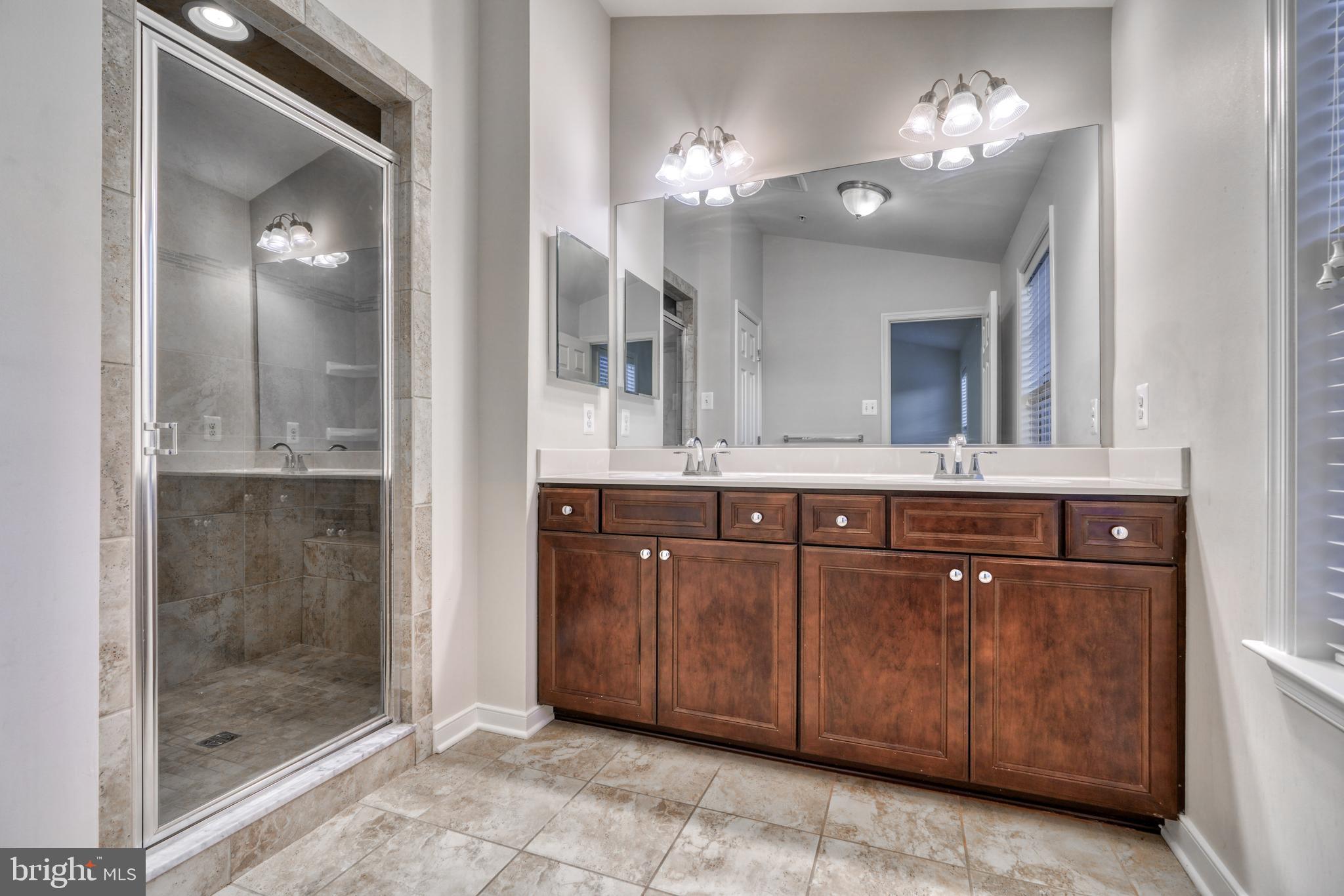 HUNT VALLEY - Residential Lease