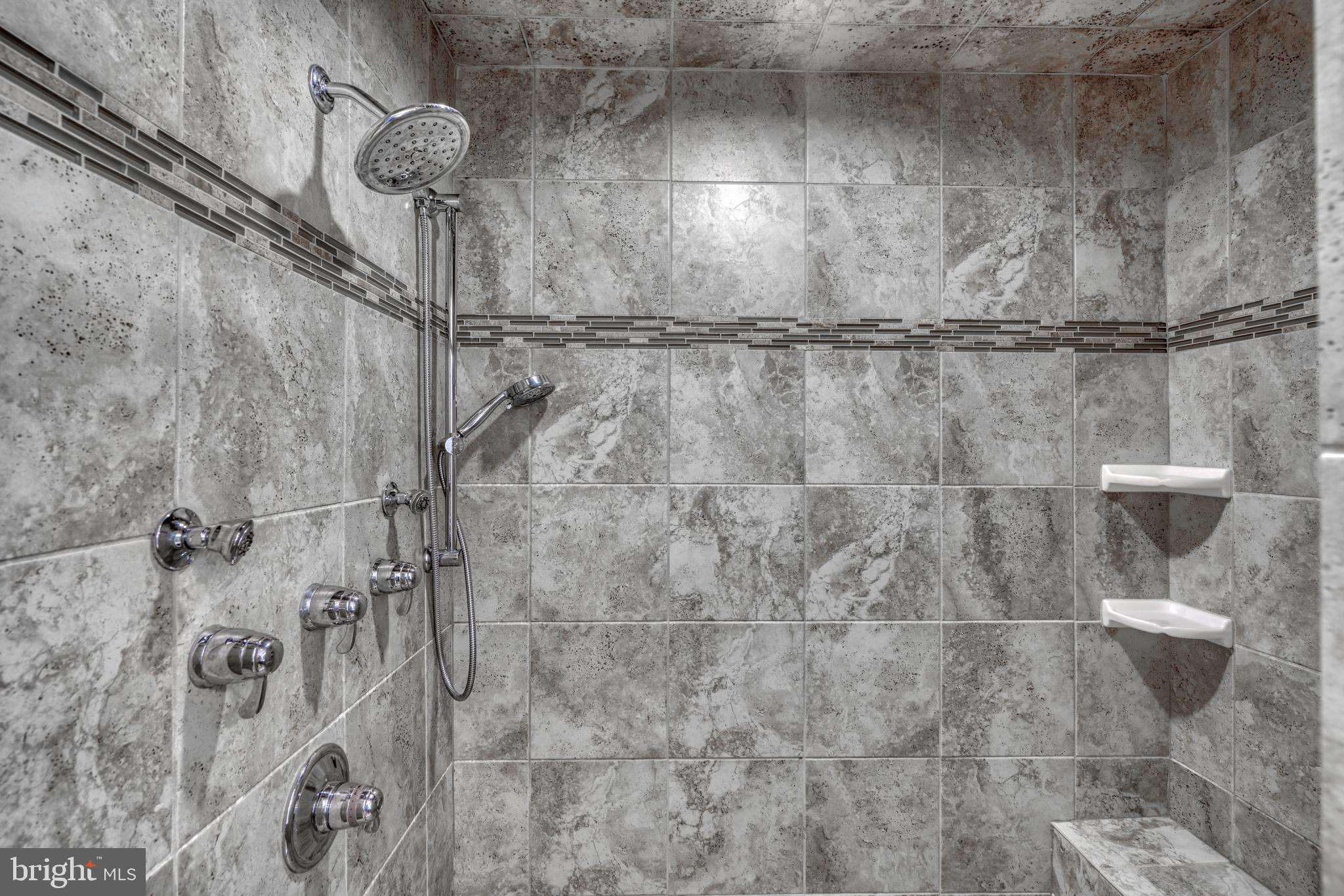 HUNT VALLEY - Residential Lease