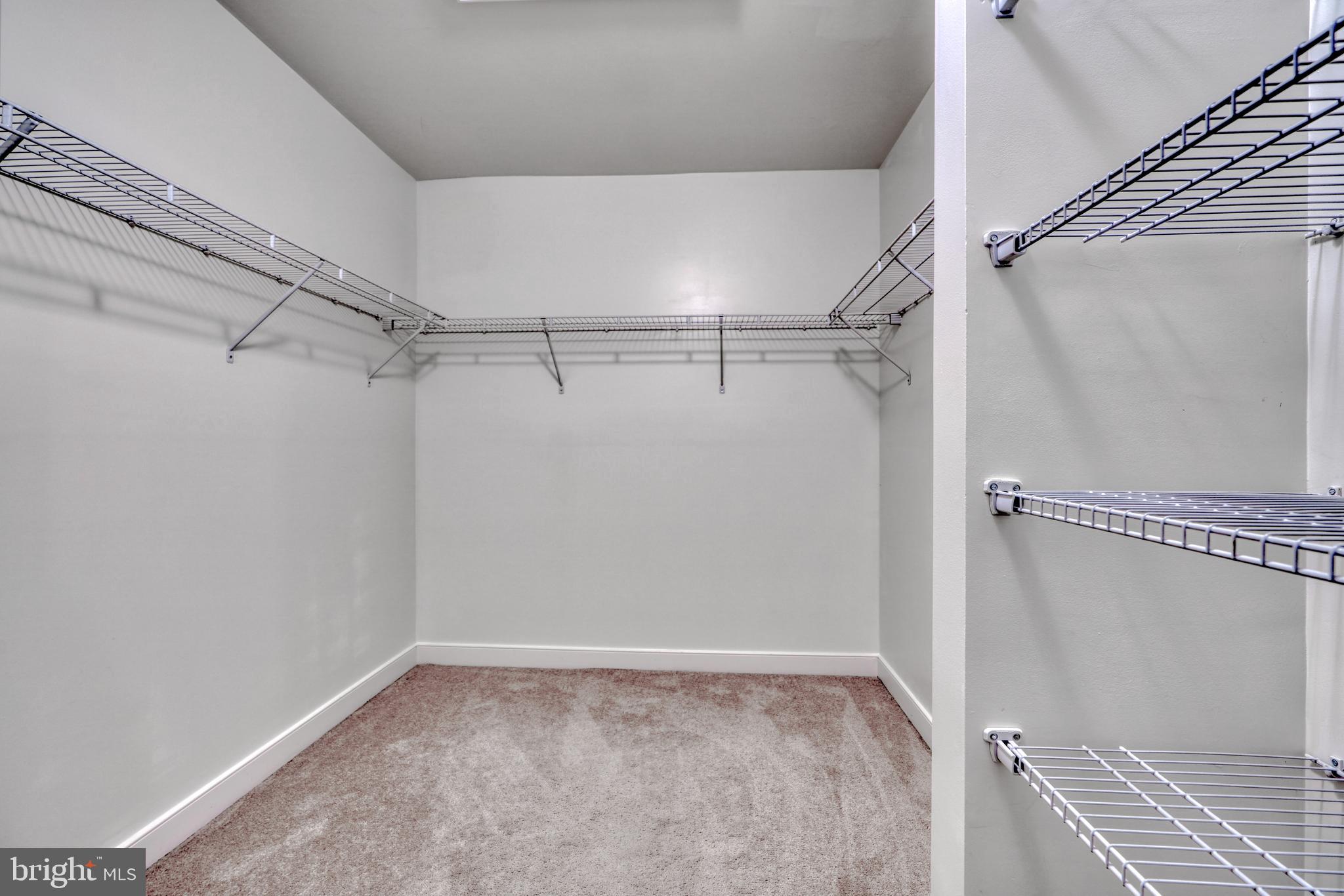 HUNT VALLEY - Residential Lease