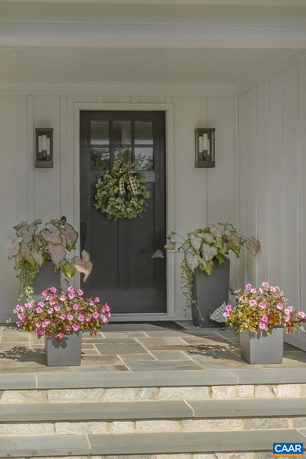 MEADOW BROOK - Residential