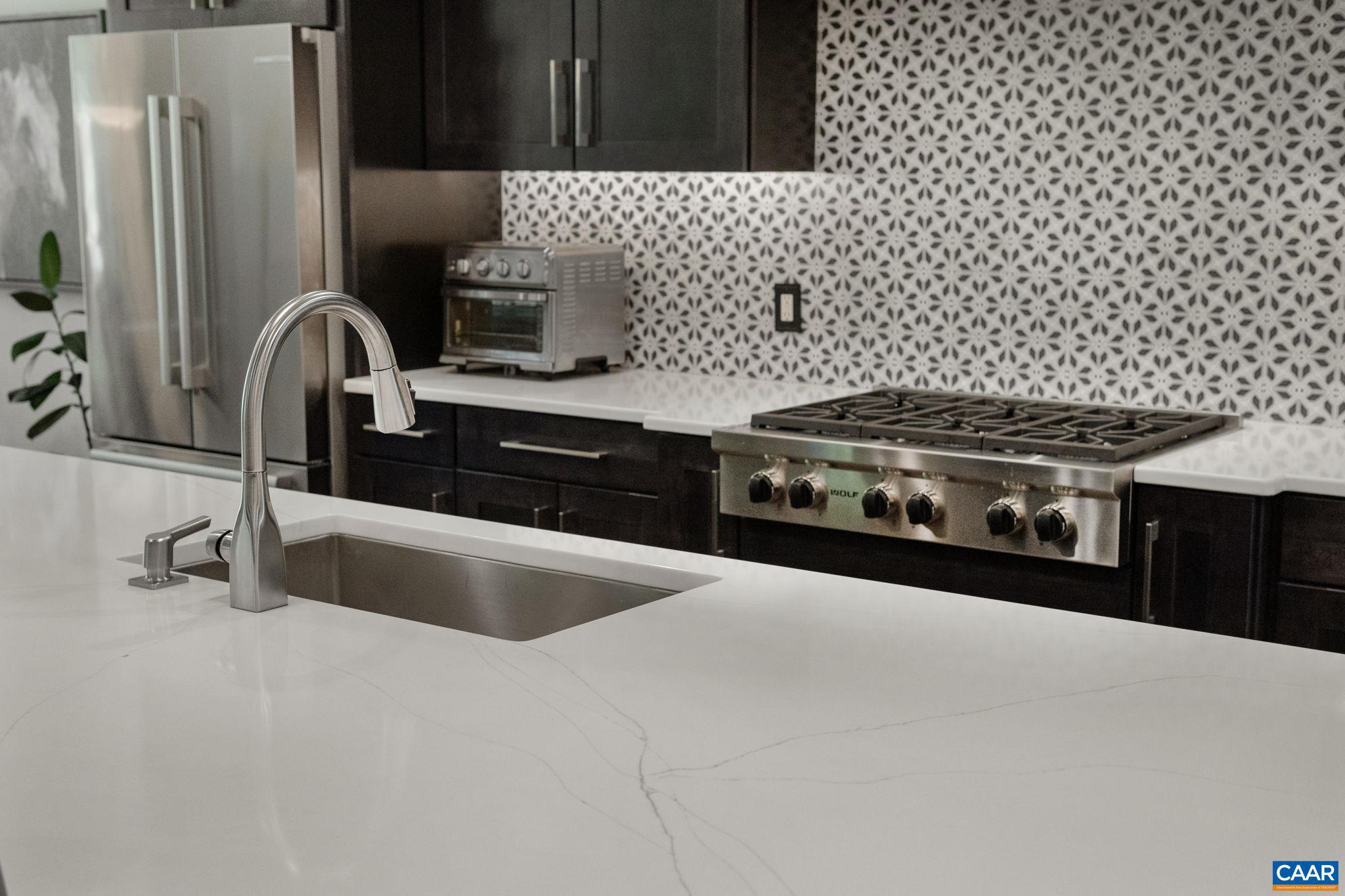 MEADOW BROOK - Residential