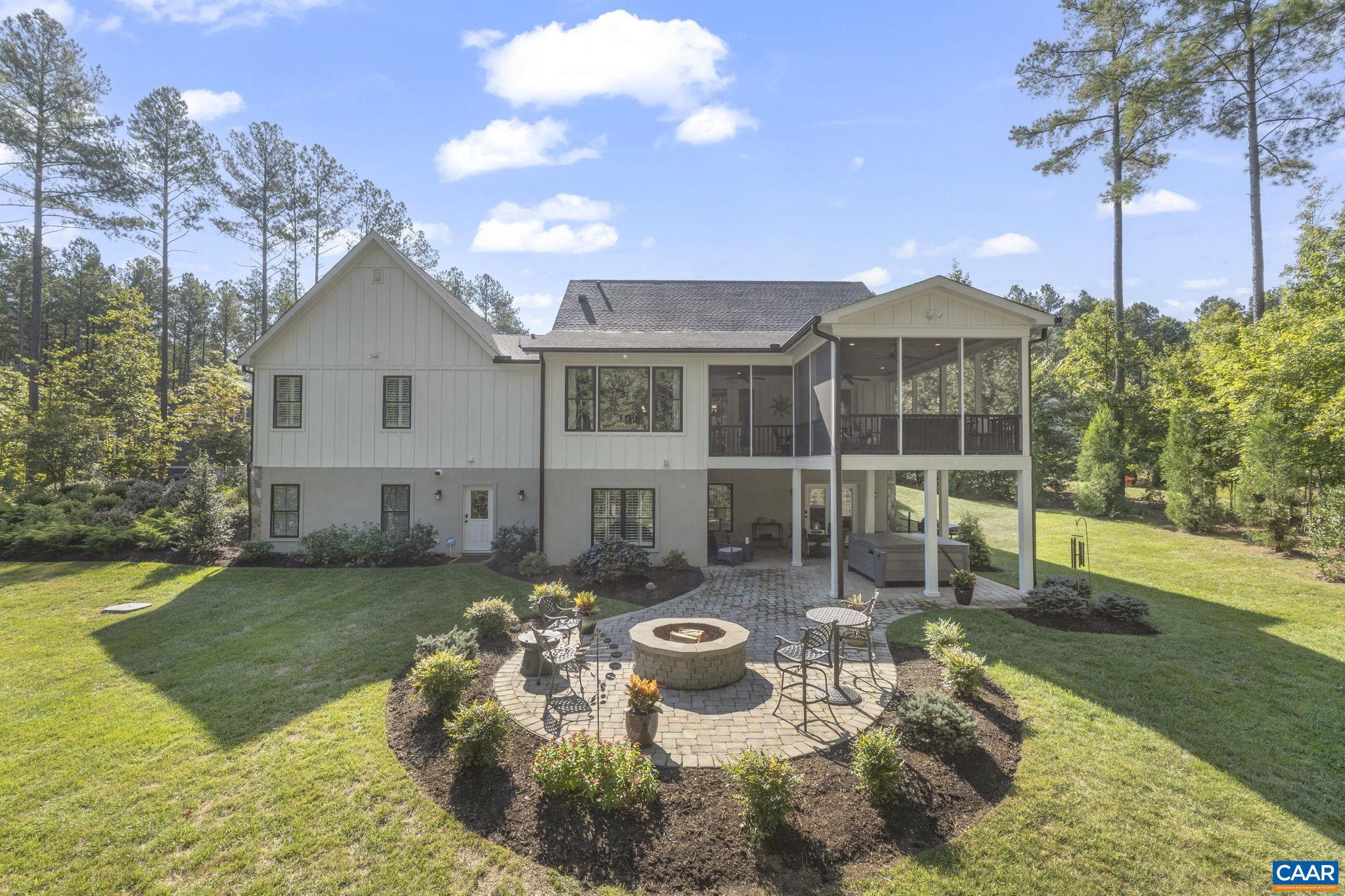 MEADOW BROOK - Residential