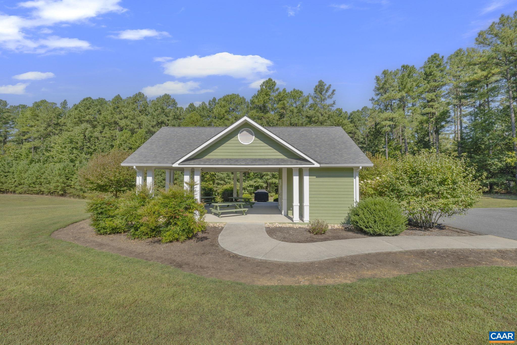 MEADOW BROOK - Residential