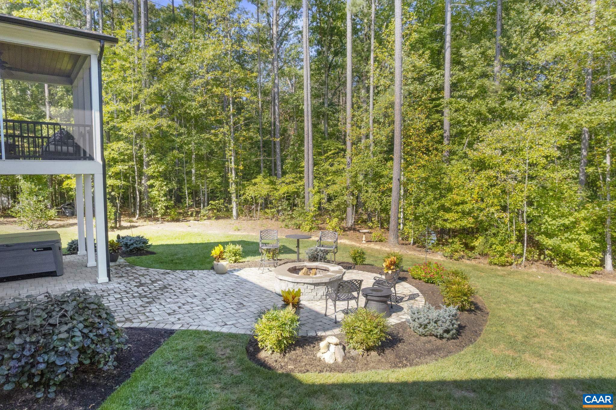 MEADOW BROOK - Residential