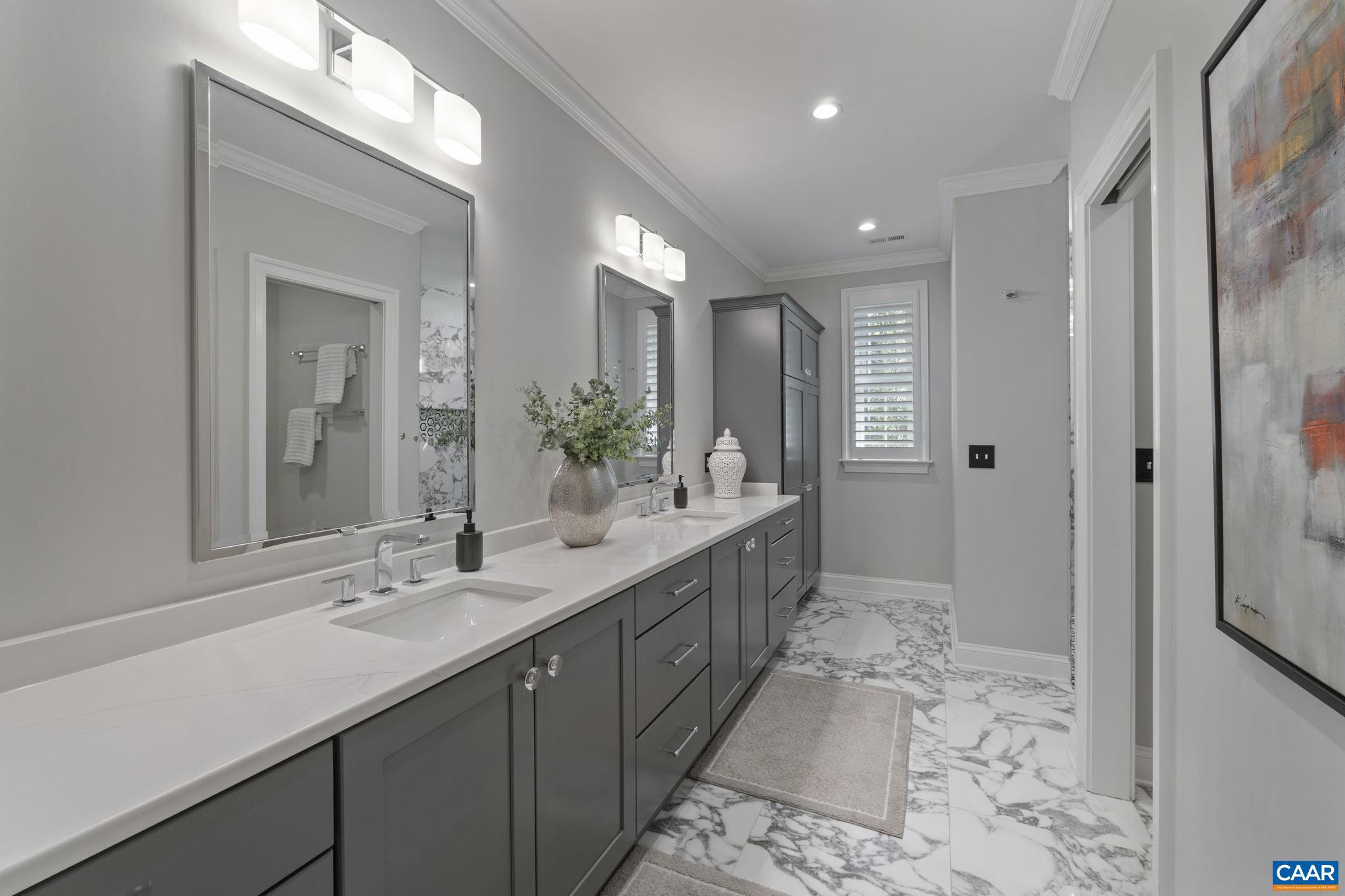 MEADOW BROOK - Residential