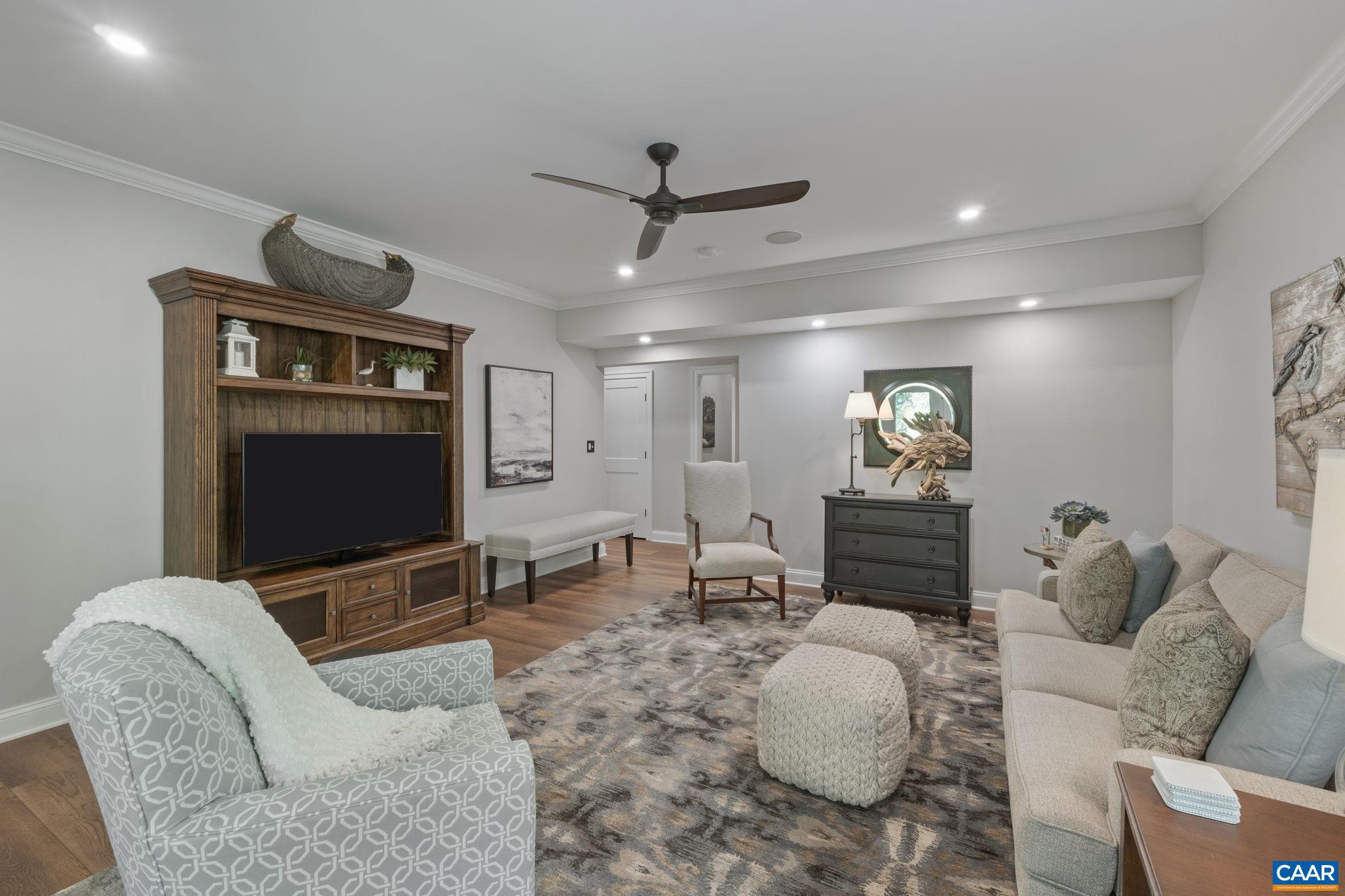 MEADOW BROOK - Residential