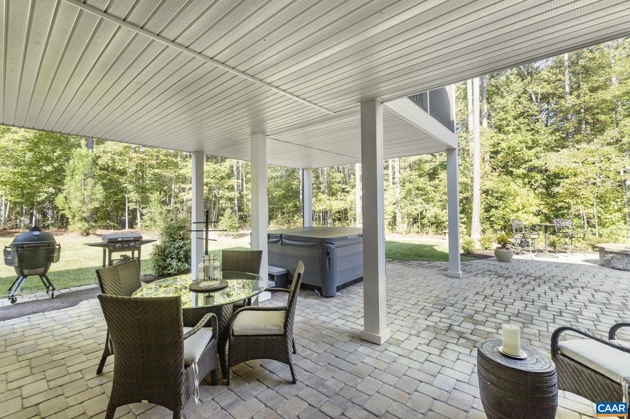 MEADOW BROOK - Residential