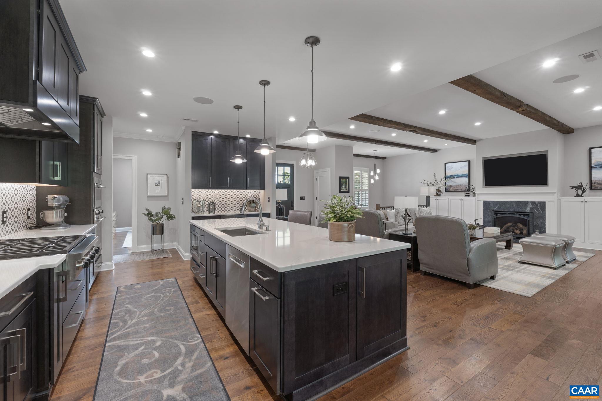 MEADOW BROOK - Residential