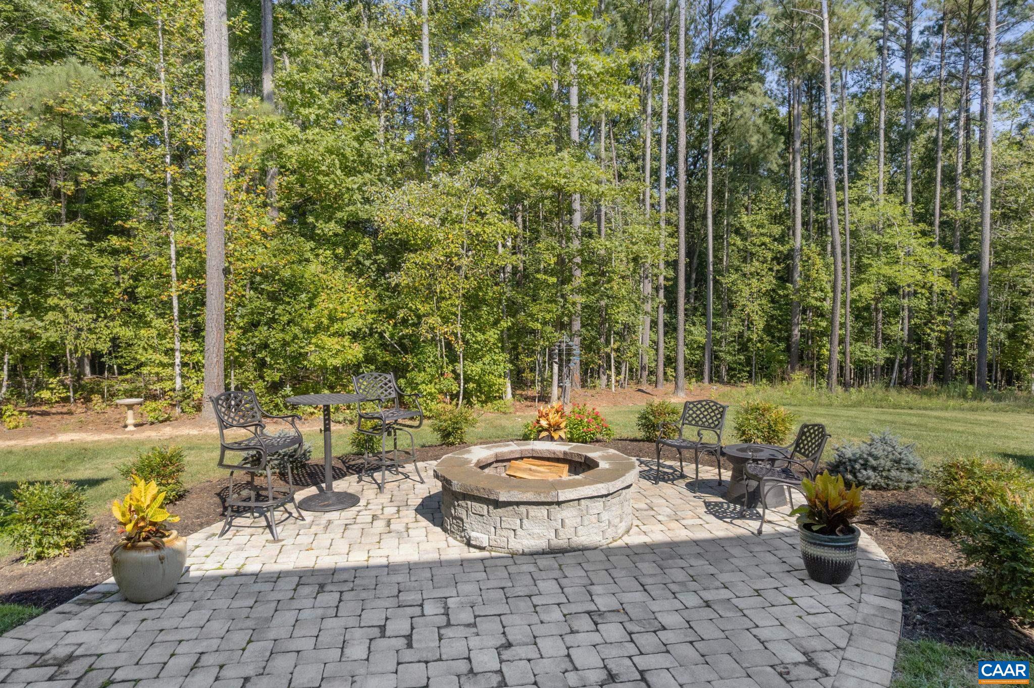 MEADOW BROOK - Residential