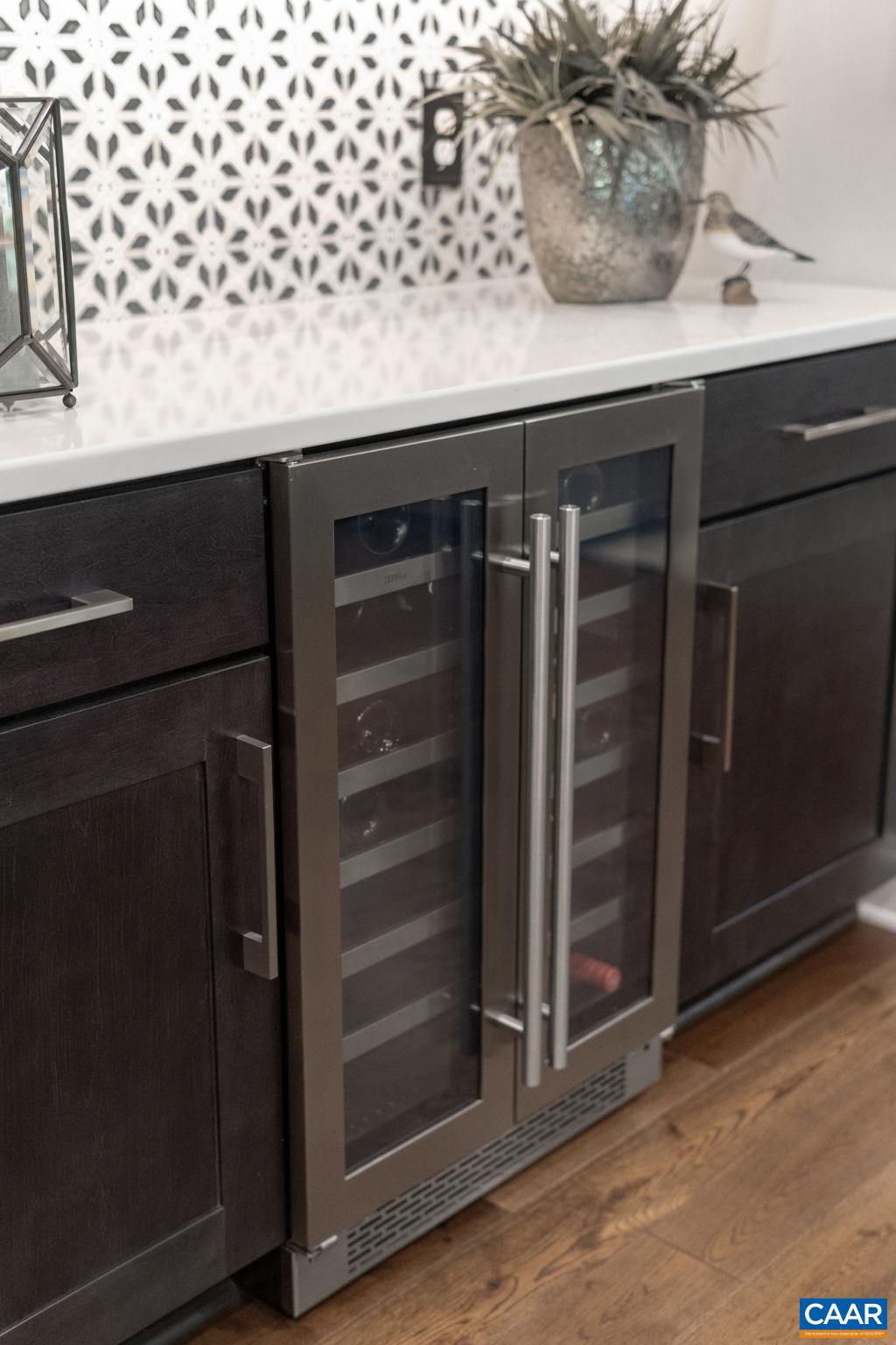 MEADOW BROOK - Residential