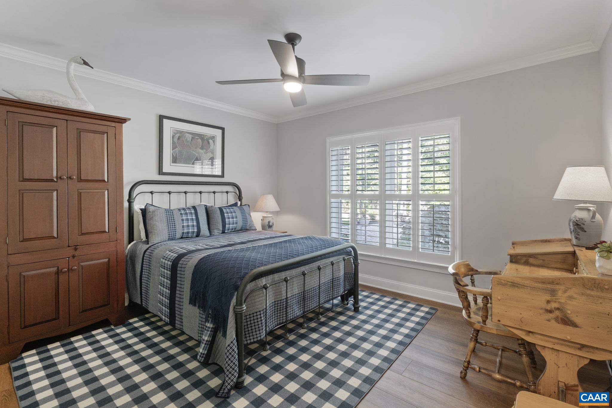 MEADOW BROOK - Residential