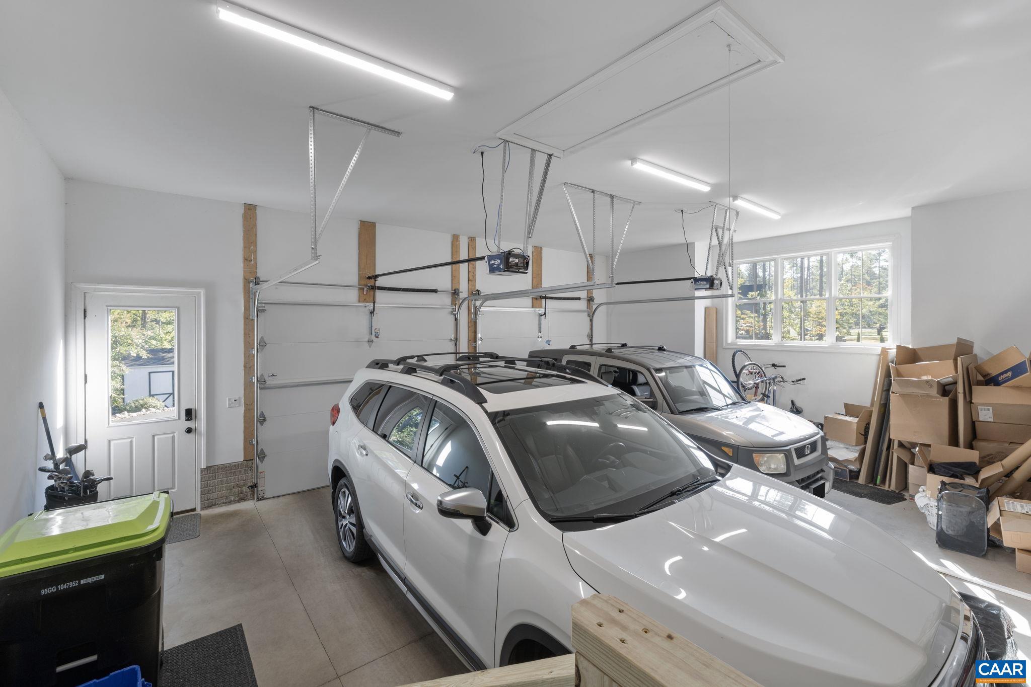 MEADOW BROOK - Residential