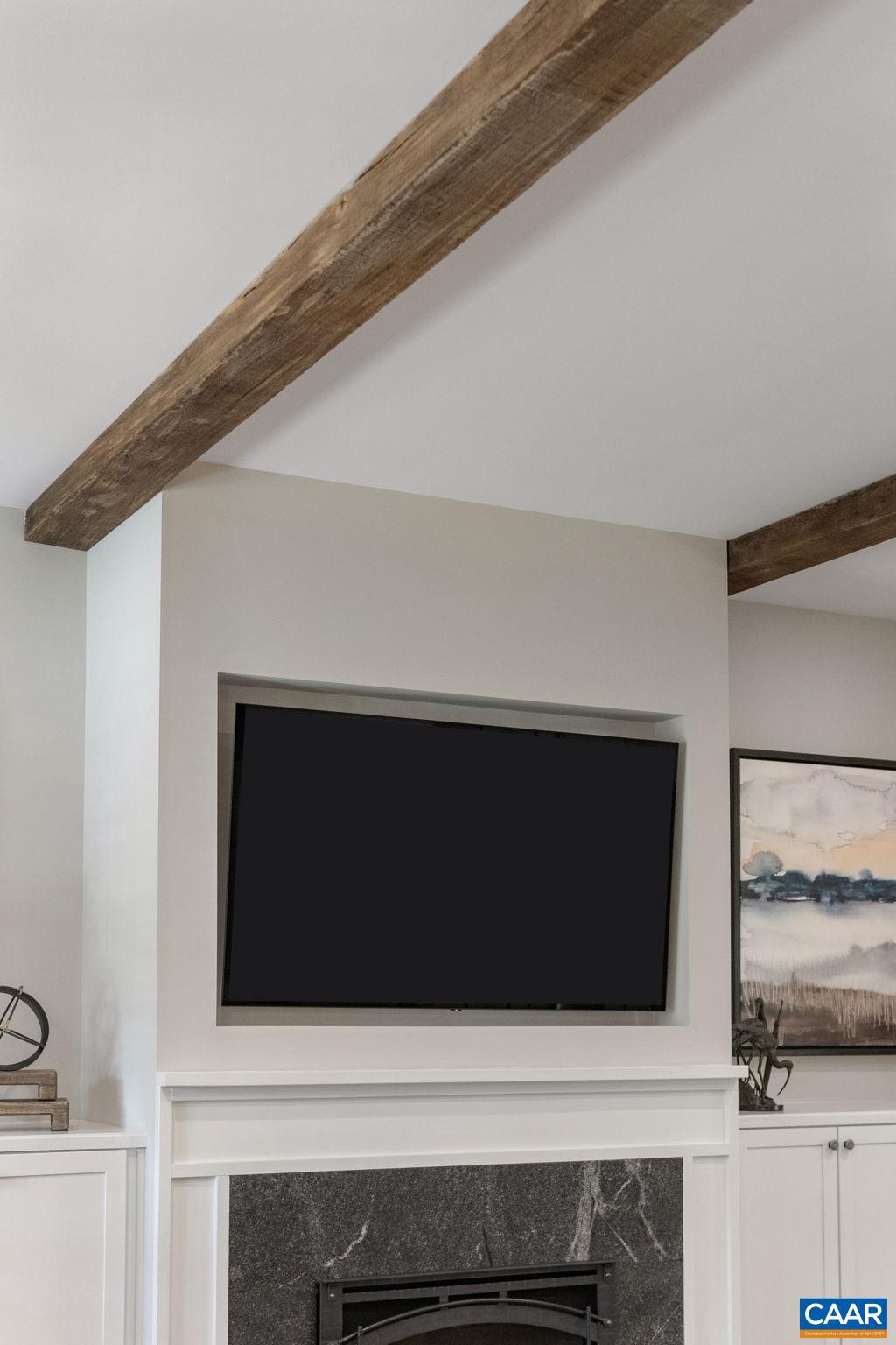 MEADOW BROOK - Residential