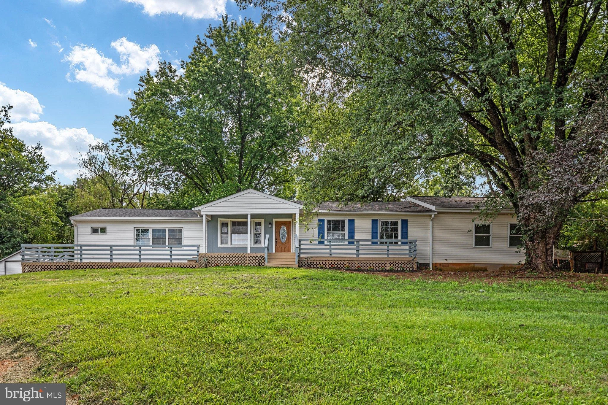 569 Triple J Road Rd