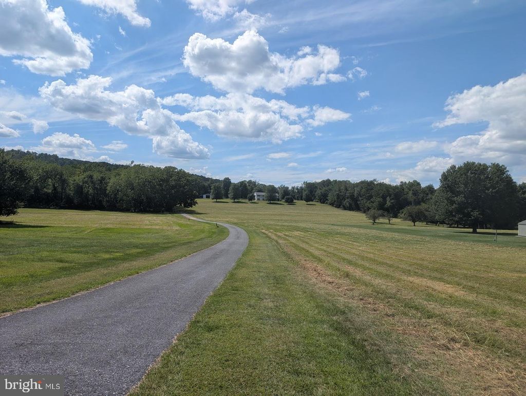 Photo of 635 Observatory Drive, LEWISBERRY, PA 17339 (MLS # PAYK2088796)