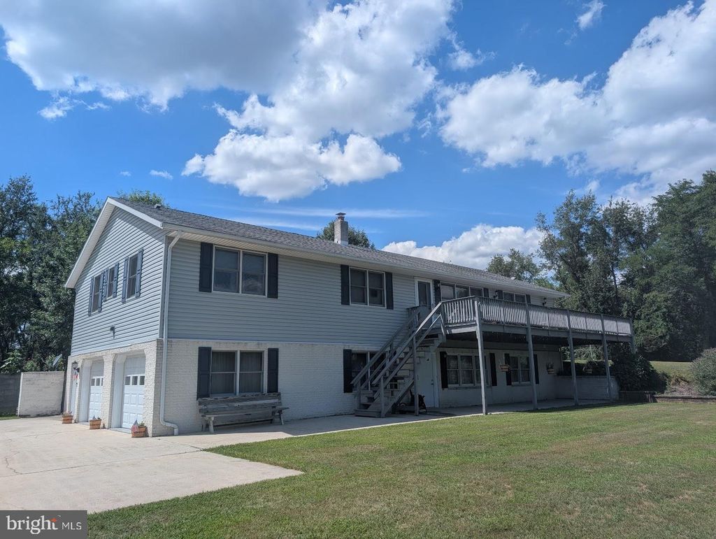 Photo of 635 Observatory Drive, LEWISBERRY, PA 17339 (MLS # PAYK2088796)