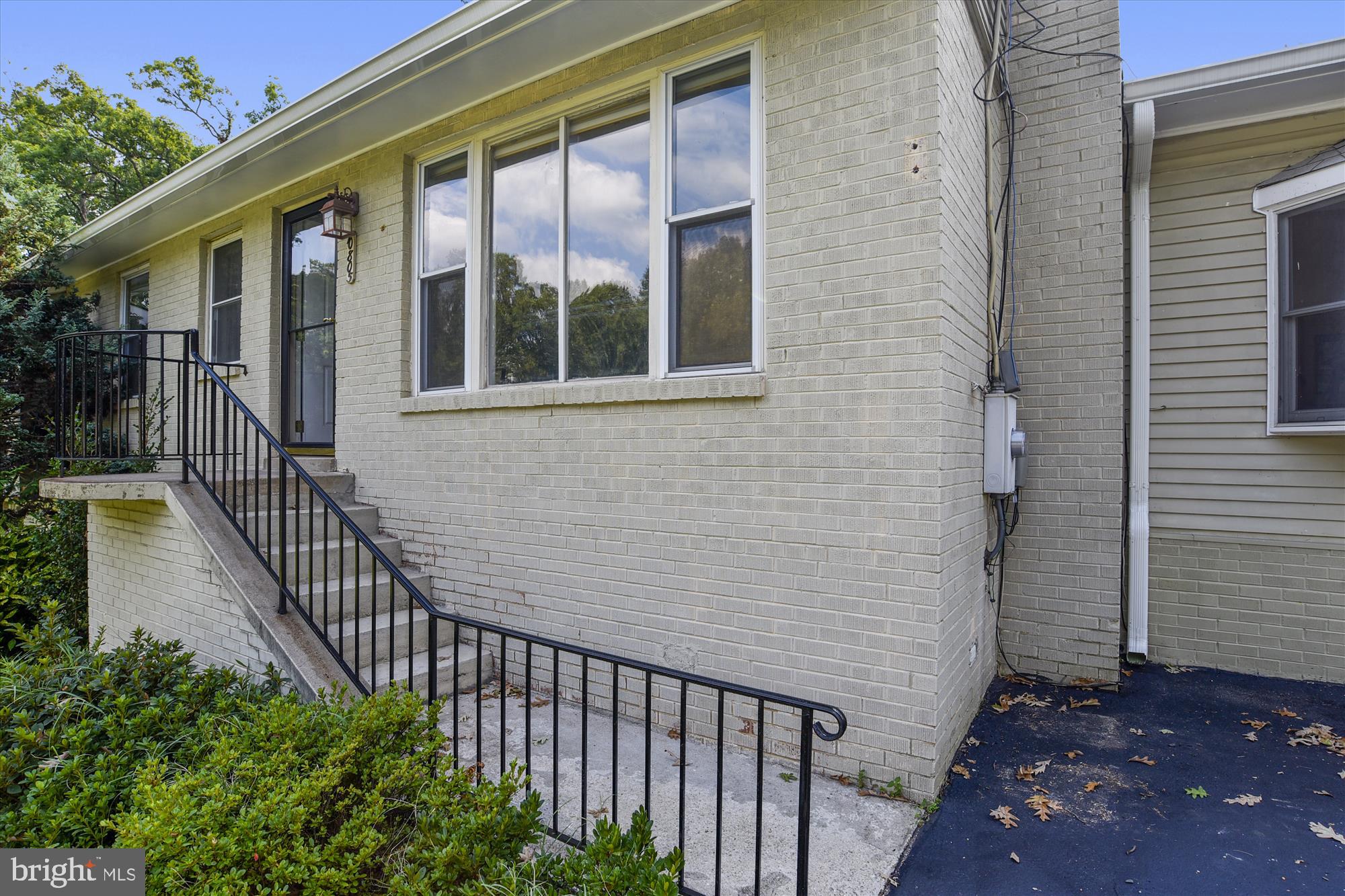 BRUIN HEIGHTS - Residential