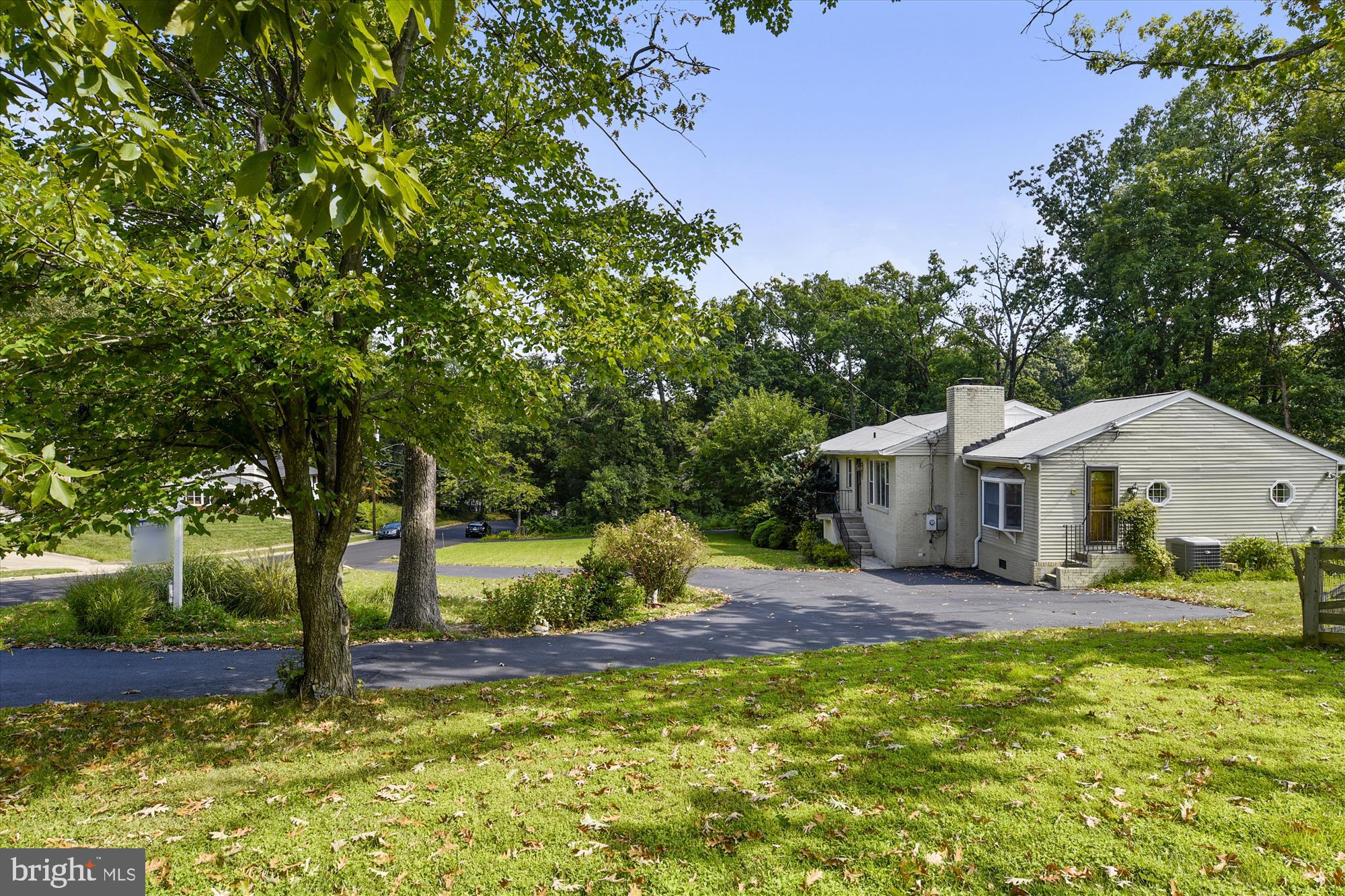 BRUIN HEIGHTS - Residential