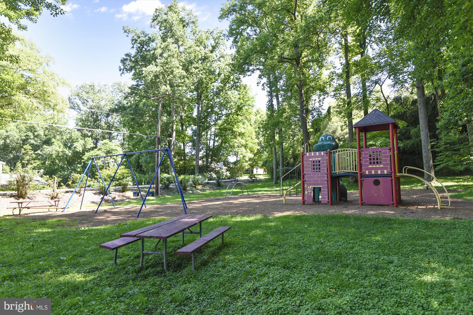 BRUIN HEIGHTS - Residential