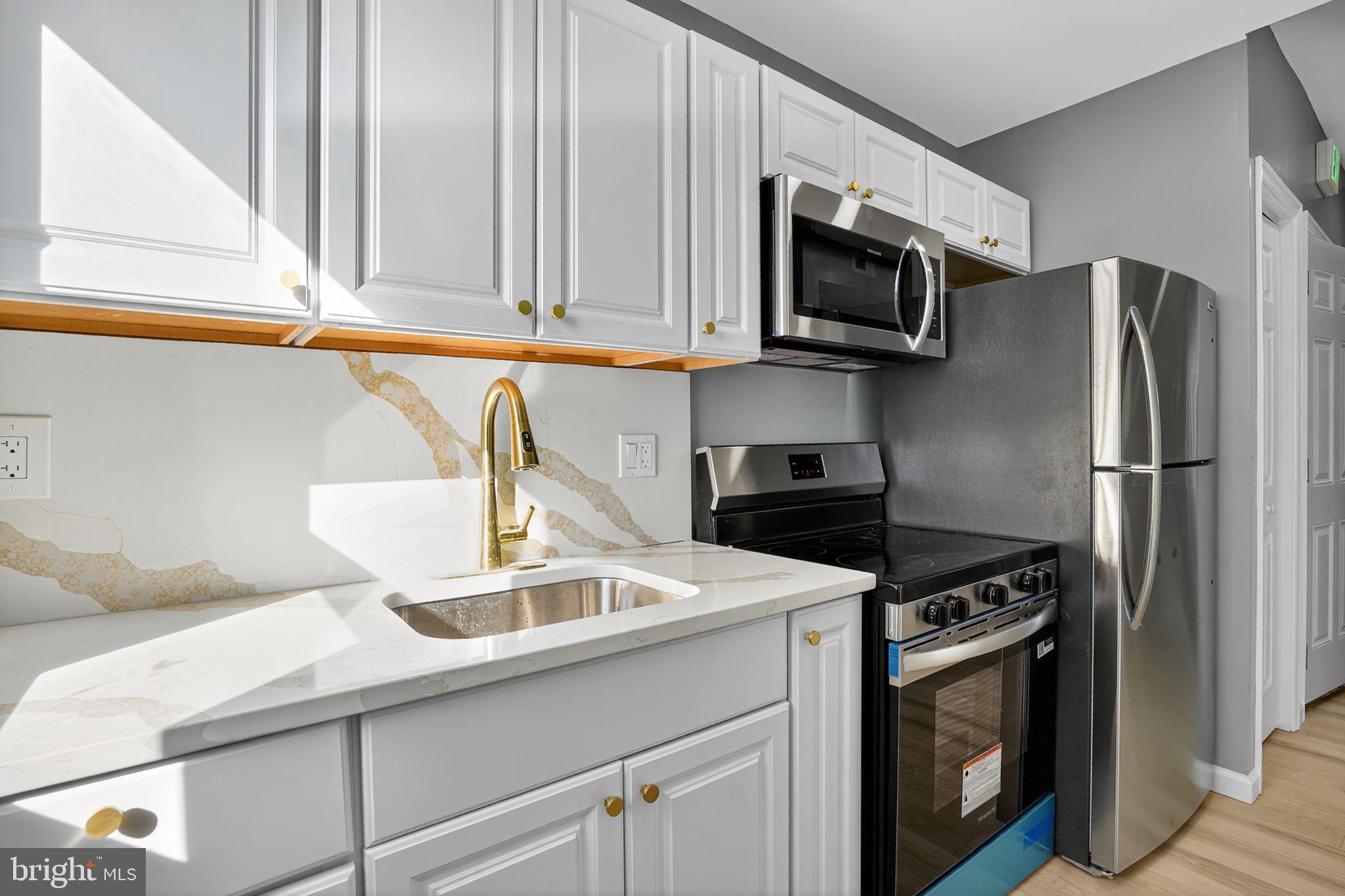 WAVERLY - Residential