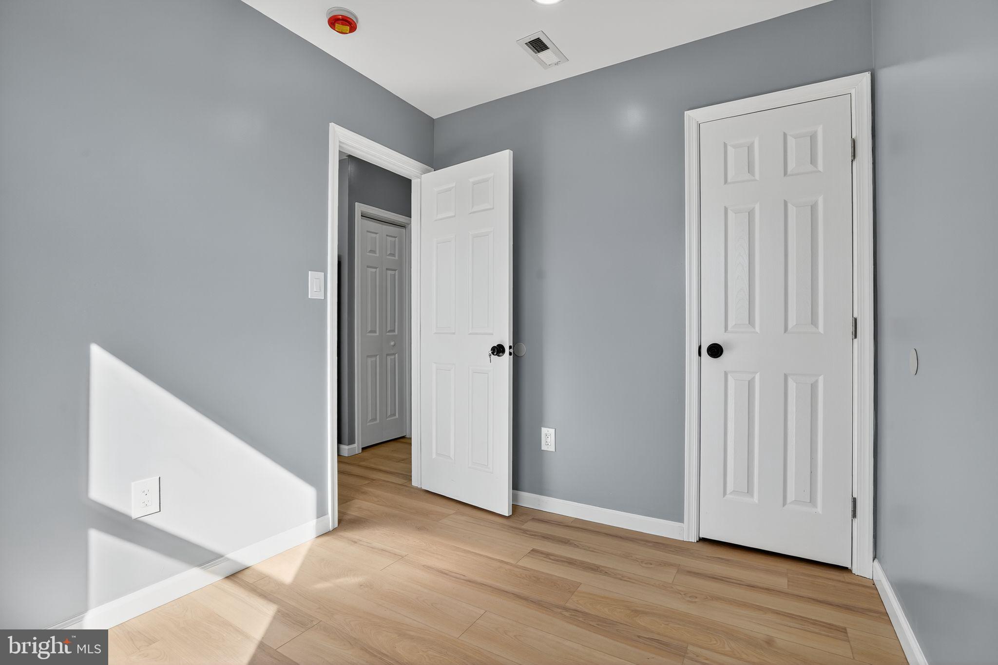 WAVERLY - Residential