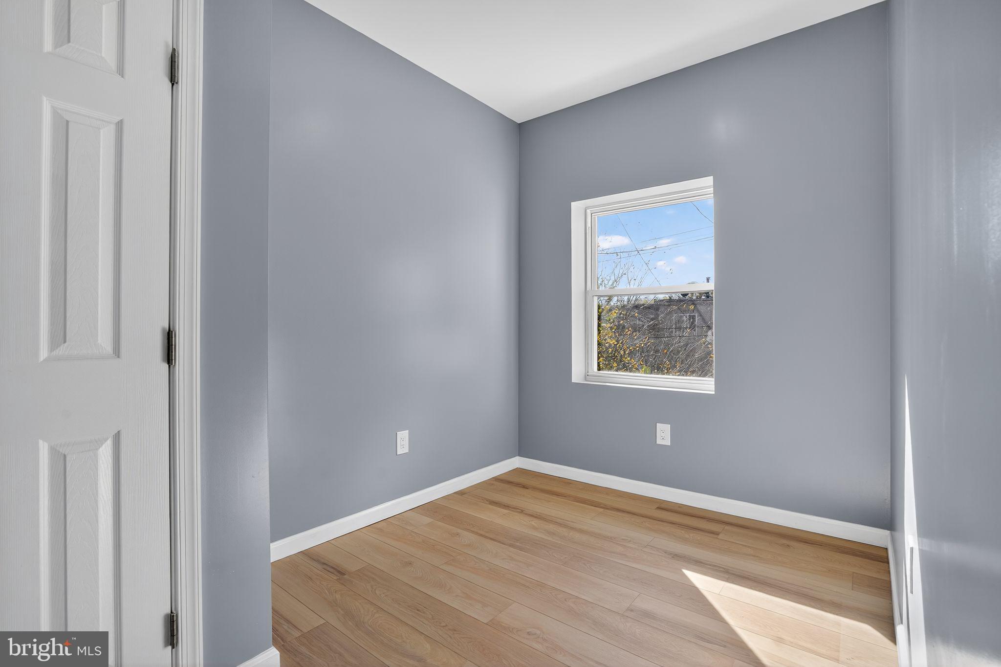 WAVERLY - Residential