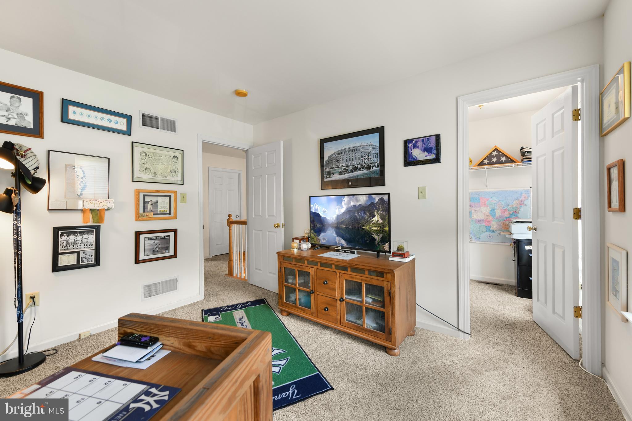 THOMAS GARDENS - Residential