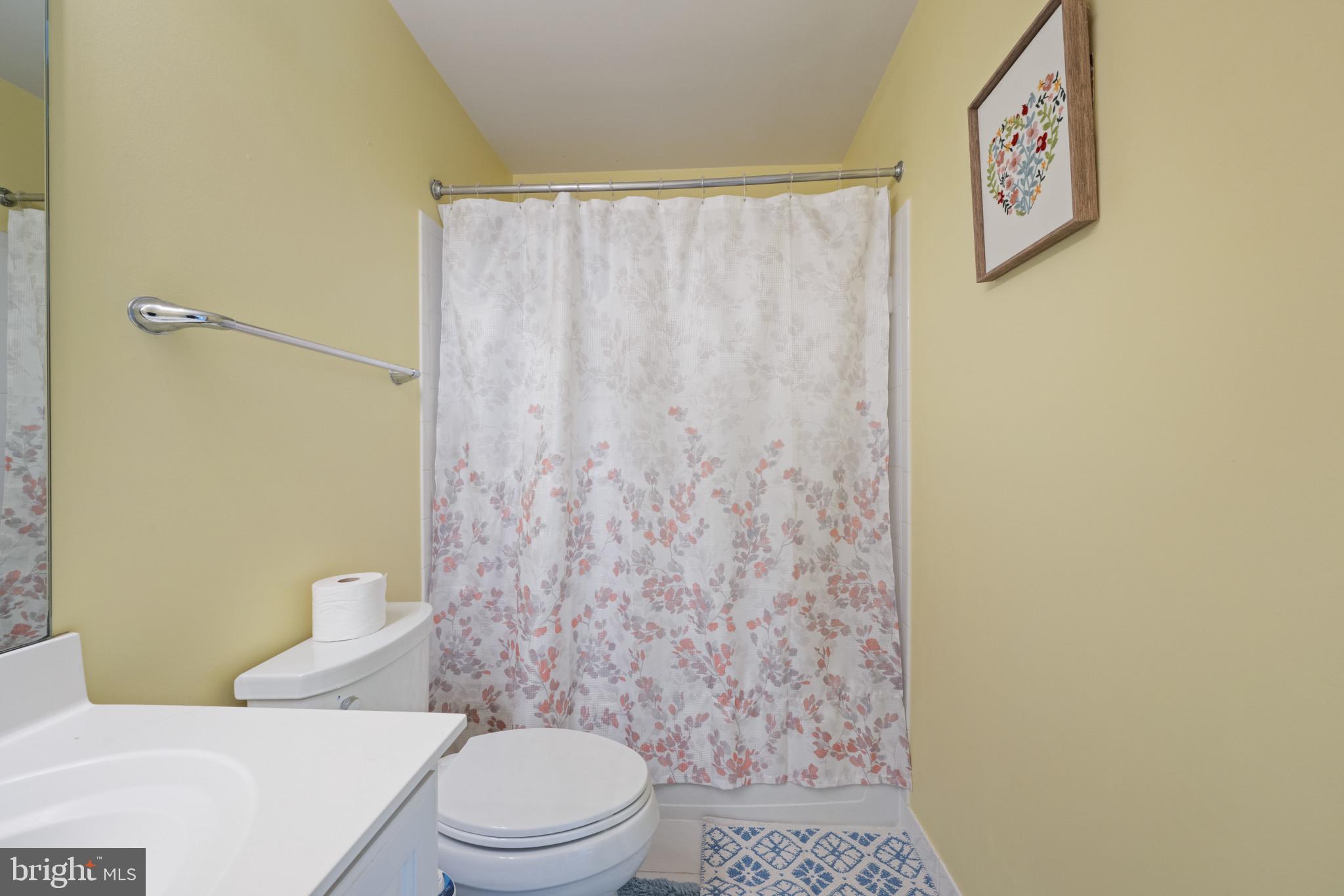 WAVERLY WOODS - Residential Lease