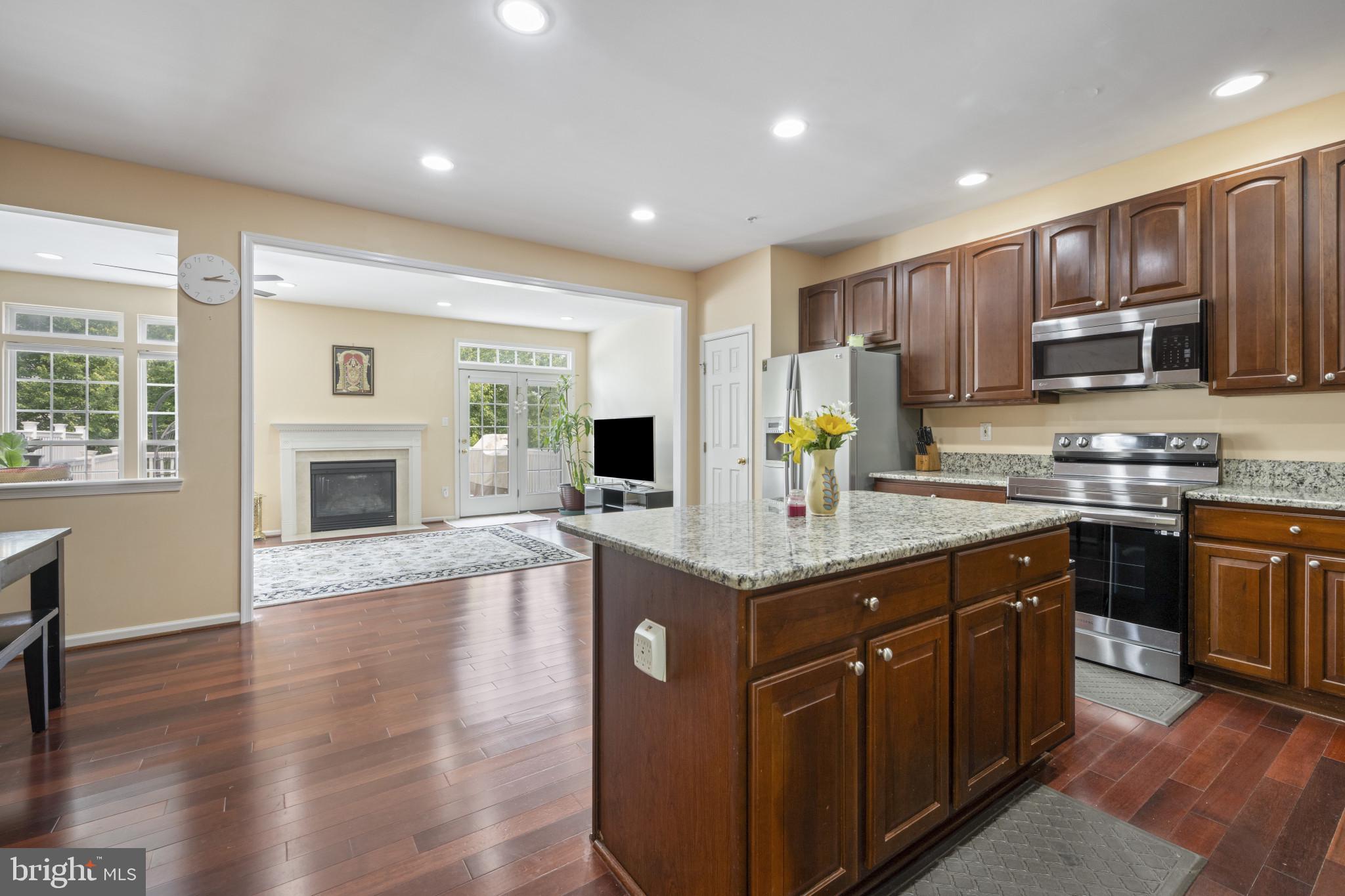 WAVERLY WOODS - Residential Lease