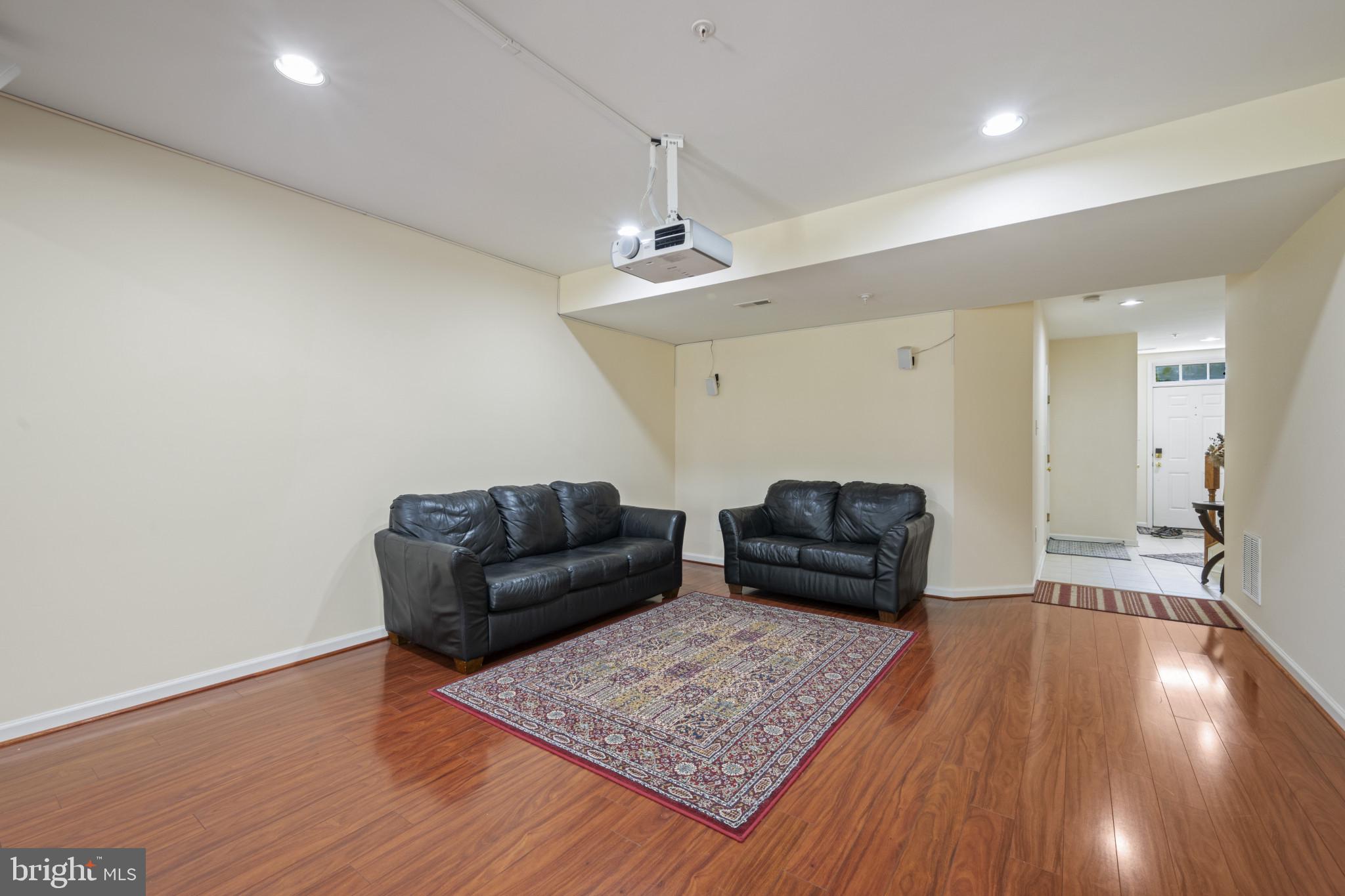 WAVERLY WOODS - Residential Lease