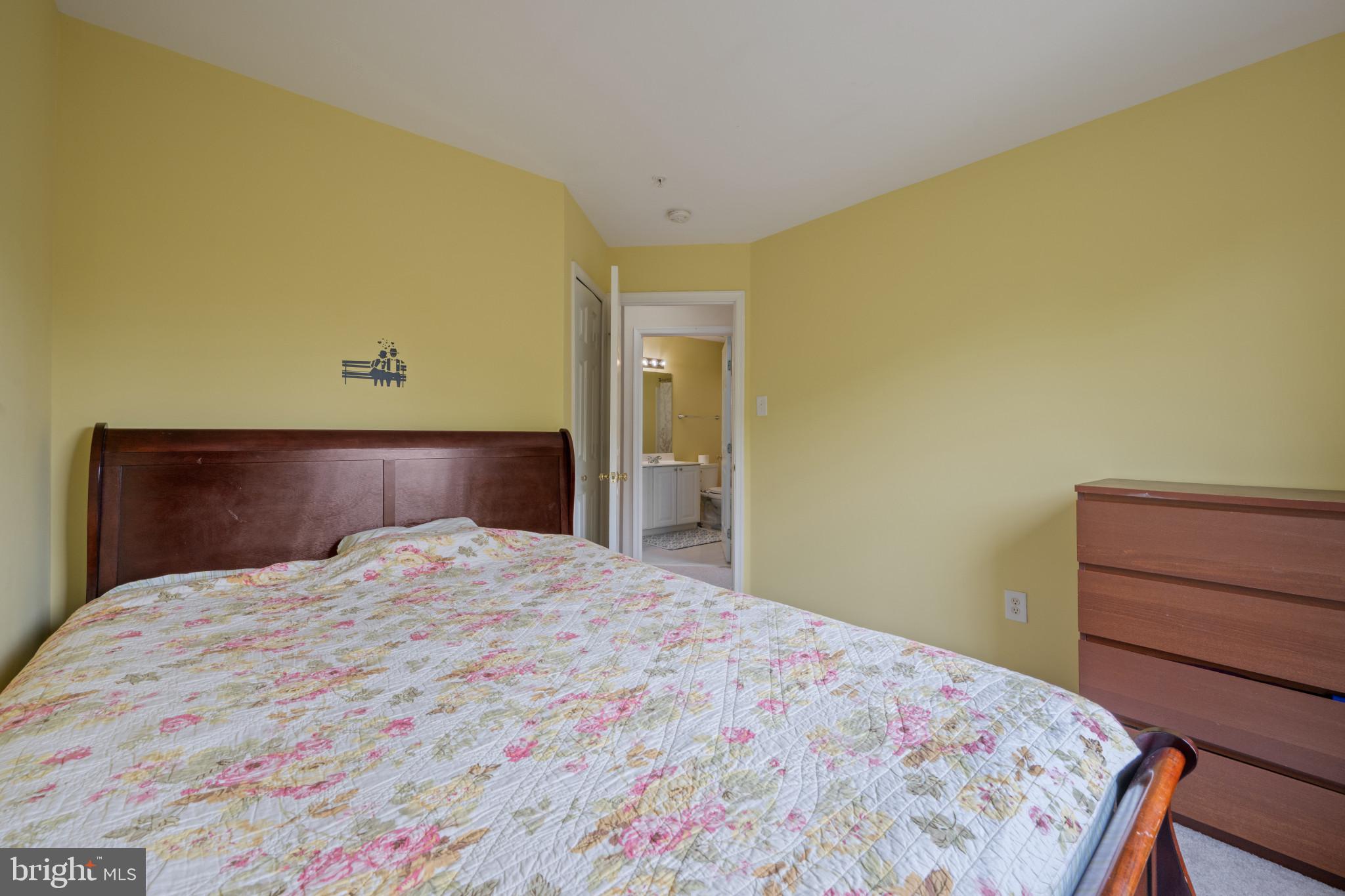 WAVERLY WOODS - Residential Lease