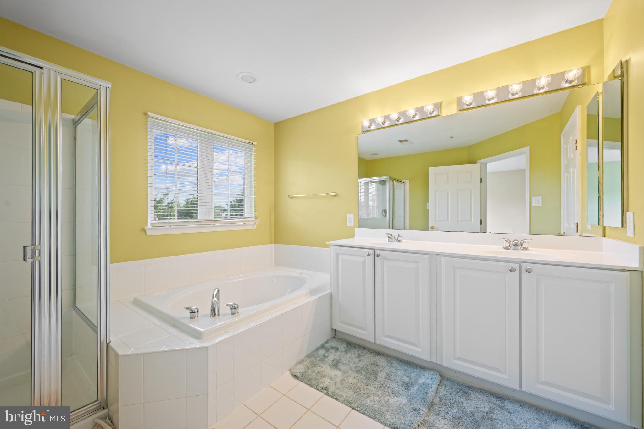 WAVERLY WOODS - Residential Lease