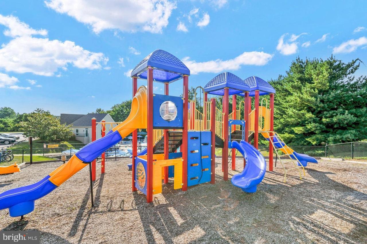 WAVERLY WOODS - Residential Lease