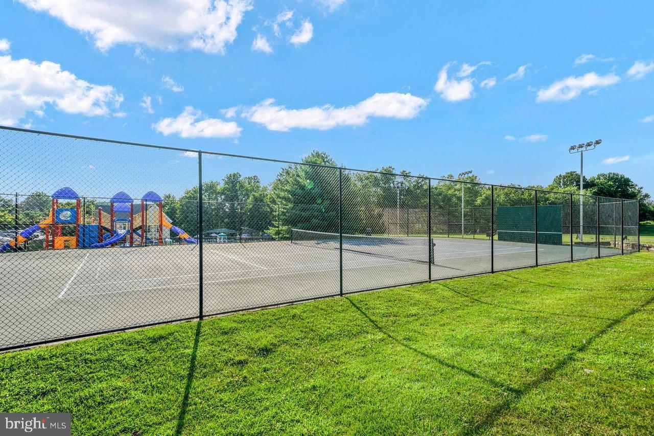 WAVERLY WOODS - Residential Lease