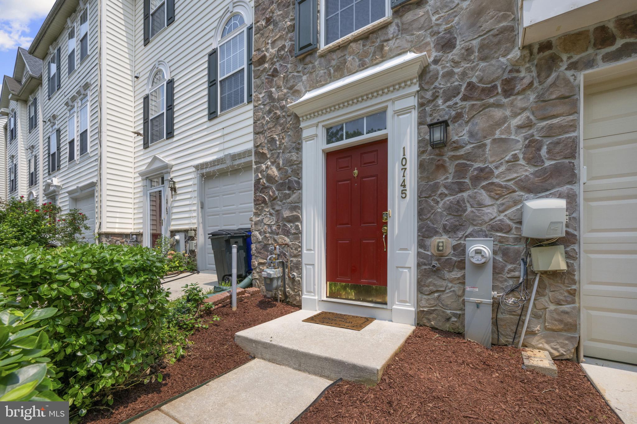 WAVERLY WOODS - Residential Lease