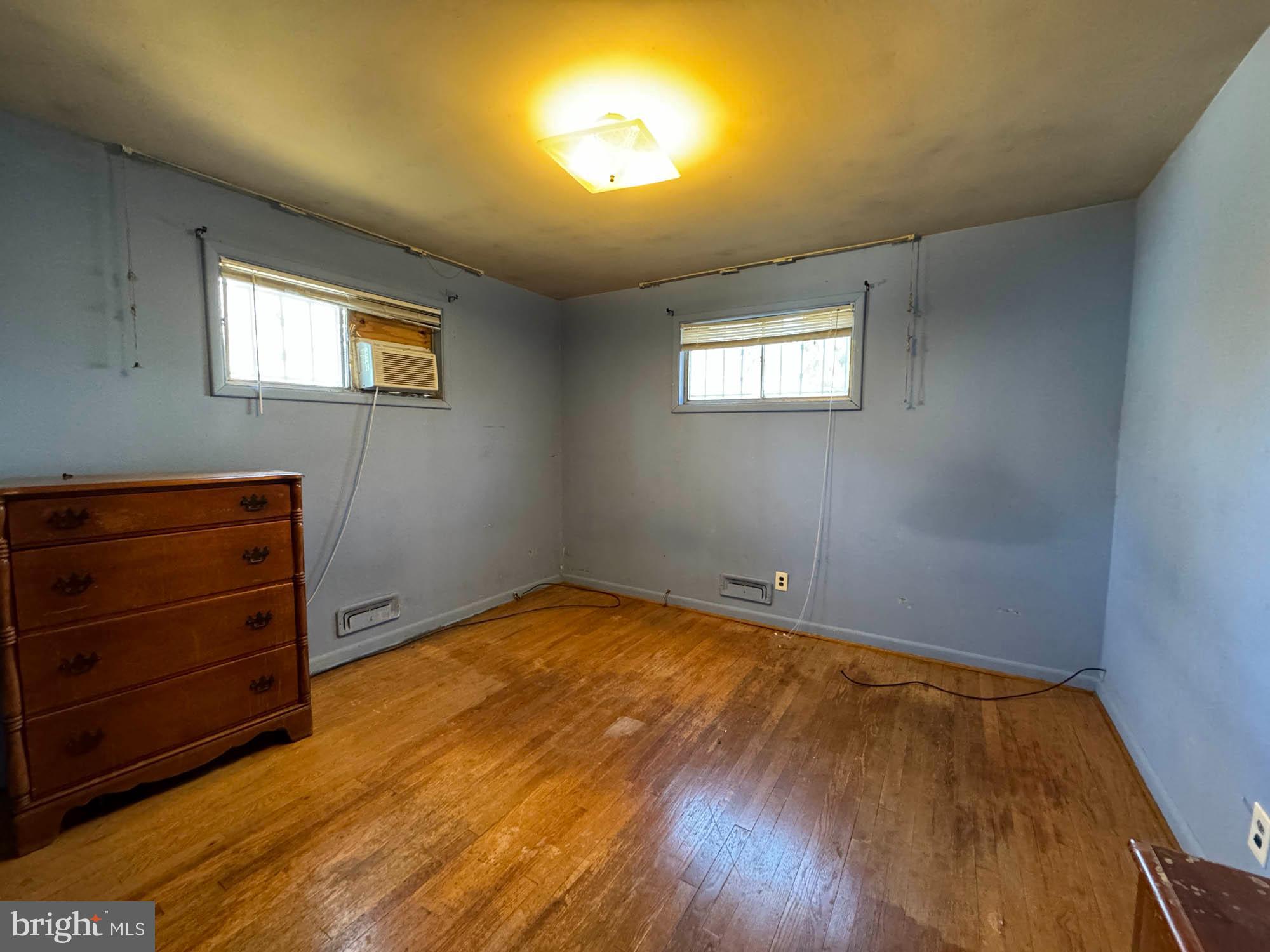 MOUNT WASHINGTON - Residential