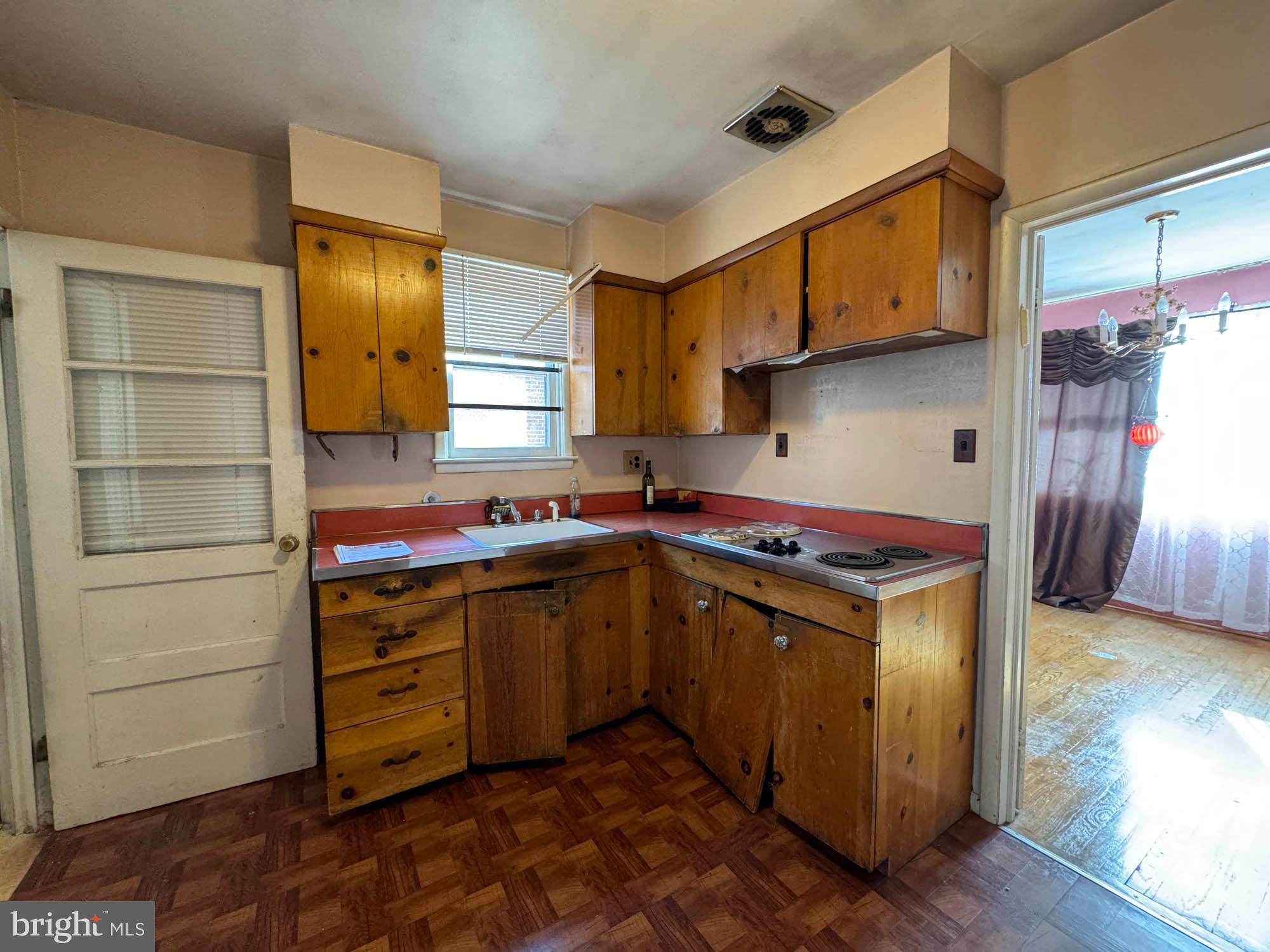 MOUNT WASHINGTON - Residential