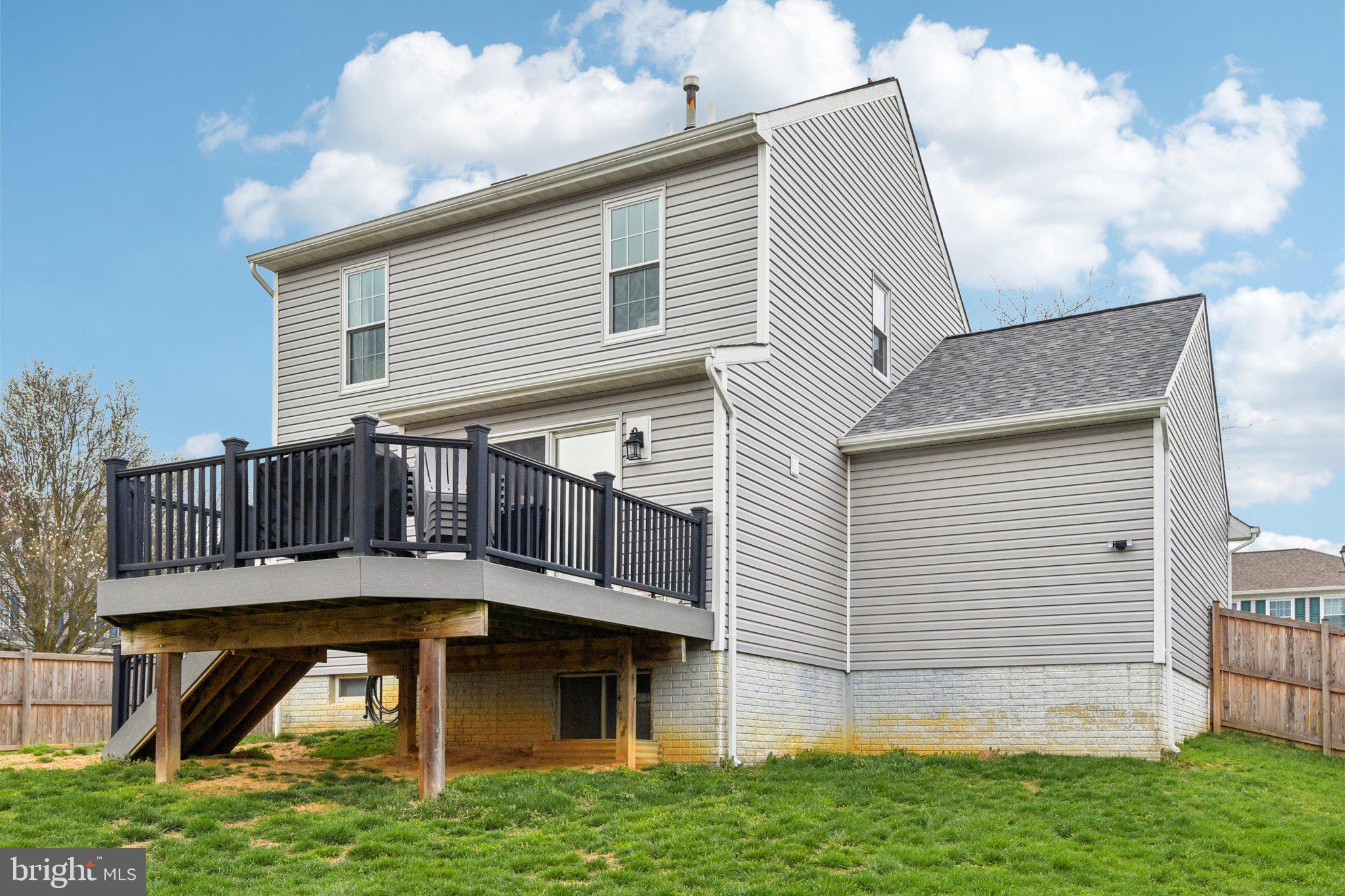 FOUR SEASONS ESTATES - Residential