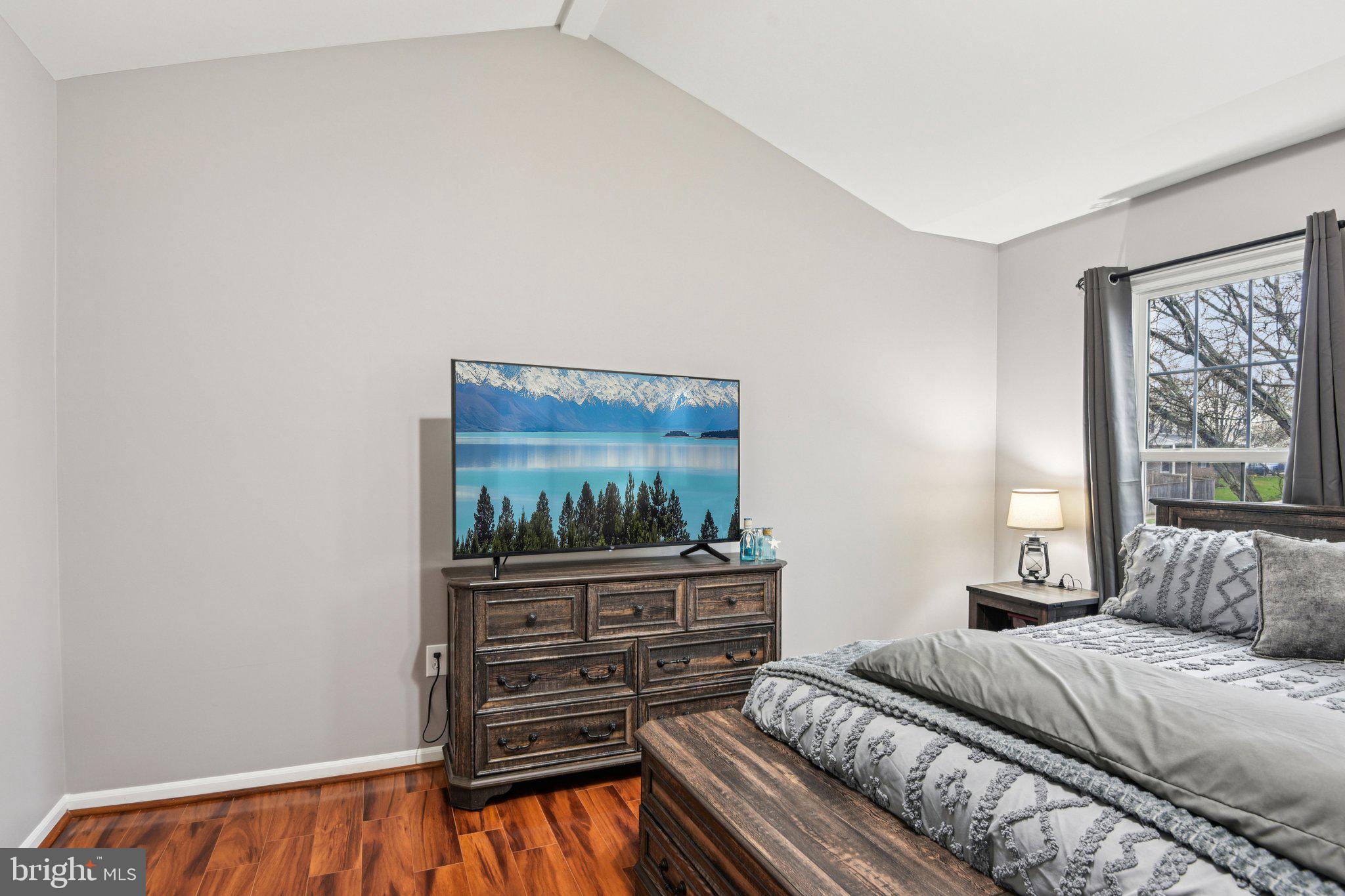 FOUR SEASONS ESTATES - Residential