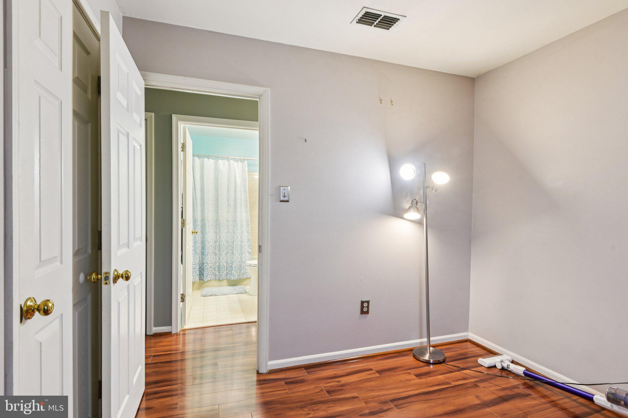 FOUR SEASONS ESTATES - Residential