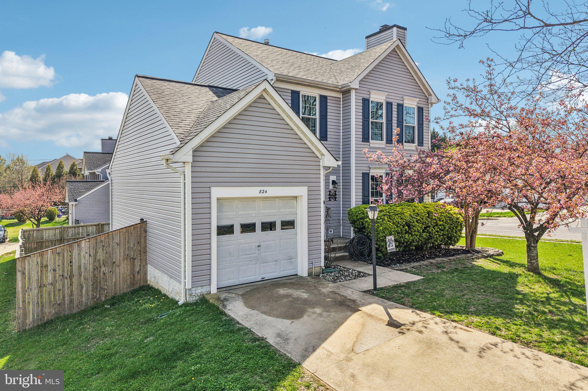 FOUR SEASONS ESTATES - Residential