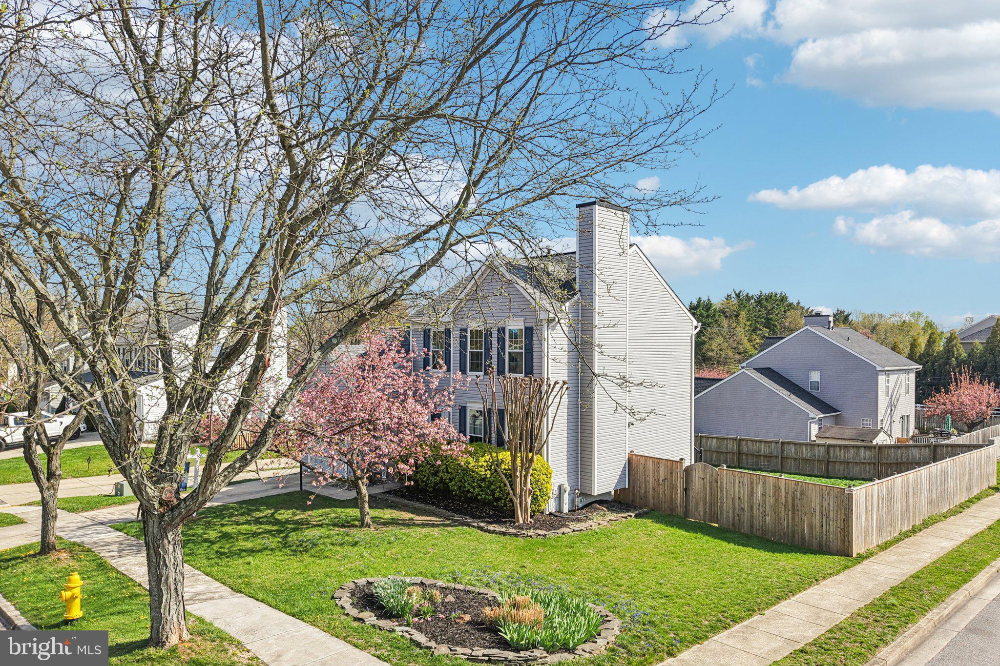 FOUR SEASONS ESTATES - Residential