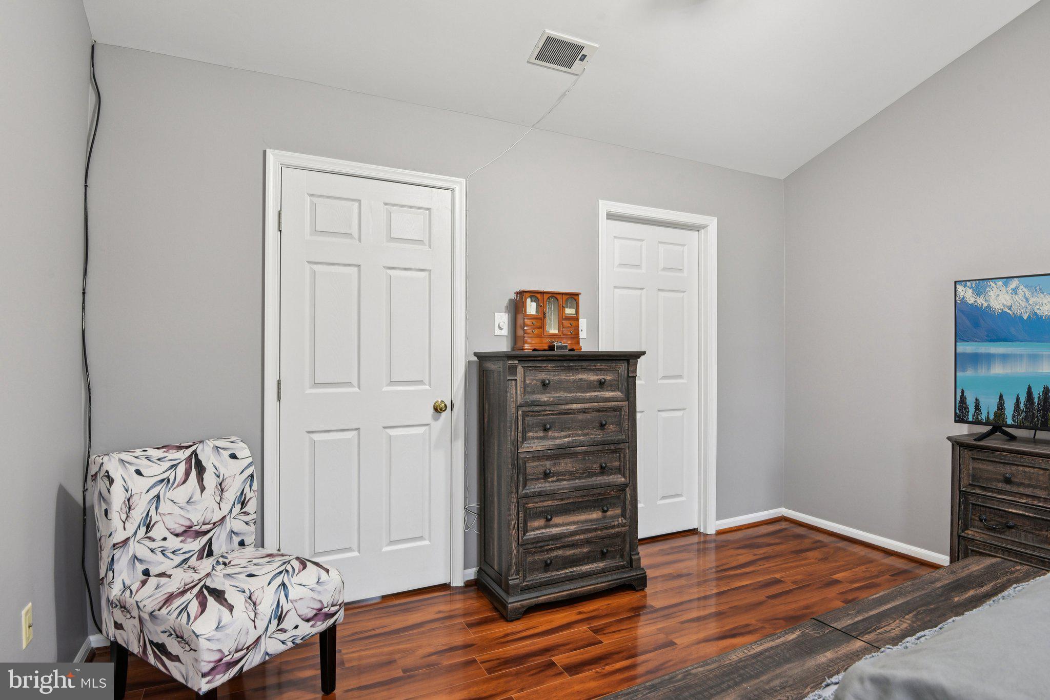 FOUR SEASONS ESTATES - Residential