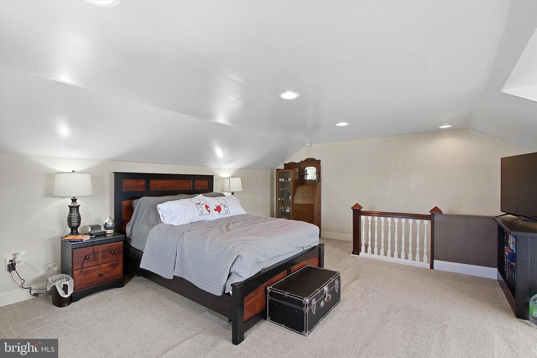 WEST YORK - Residential