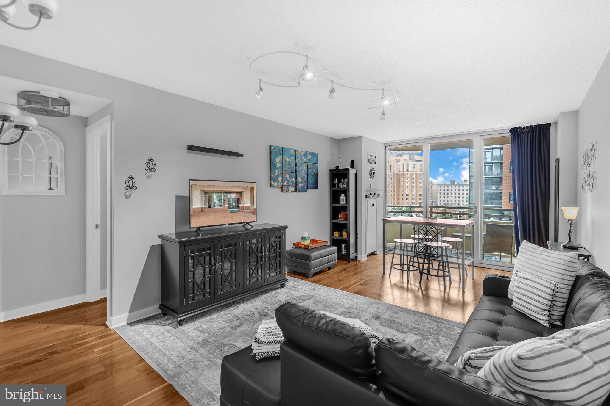 4801 FAIRMONT AVENUE 511