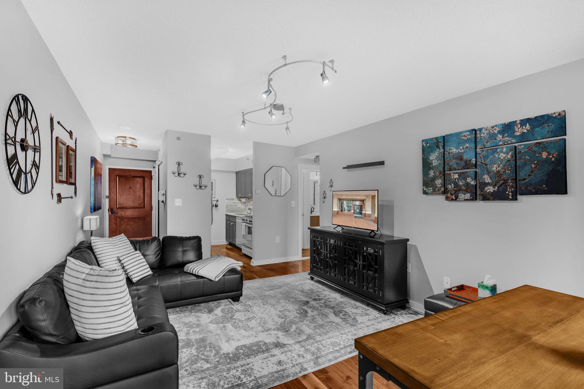 4801 FAIRMONT AVENUE 511