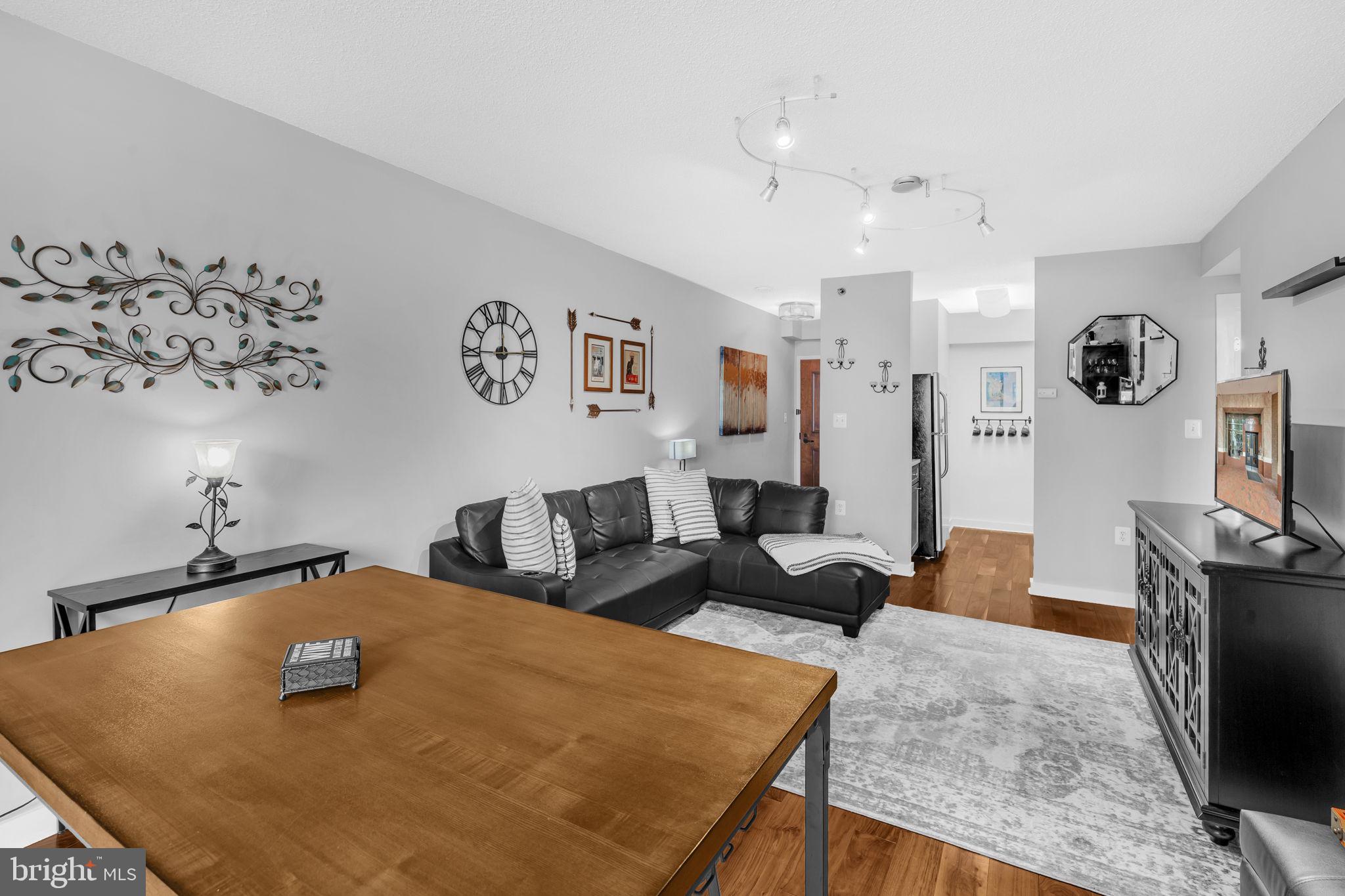 4801 FAIRMONT AVENUE 511